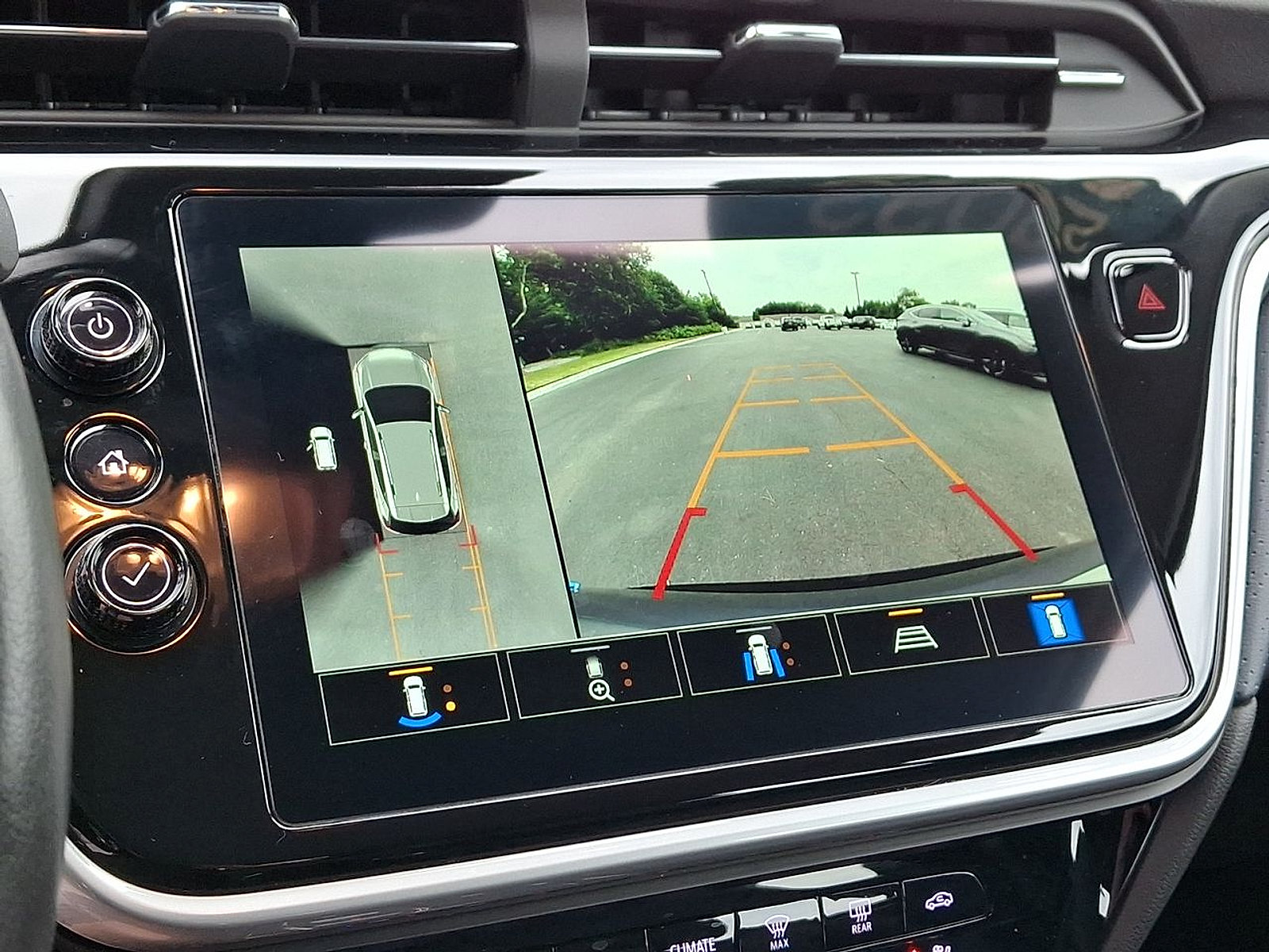 Certified 2023 Chevrolet Bolt EUV Premier FWD image 15