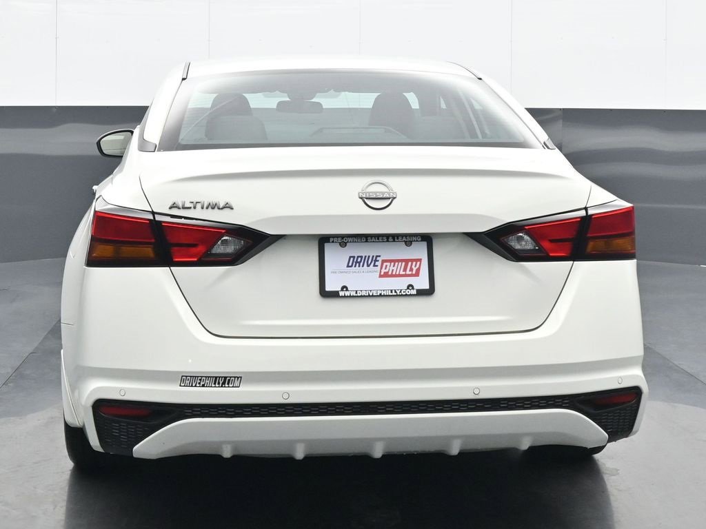 Used 2023 Nissan Altima 2.5 S image 5