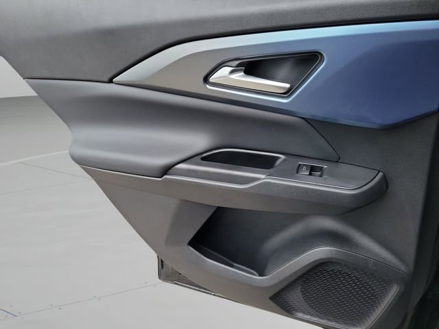 New 2026 Chevrolet Equinox EV LT w/ Convenience Package II image 15