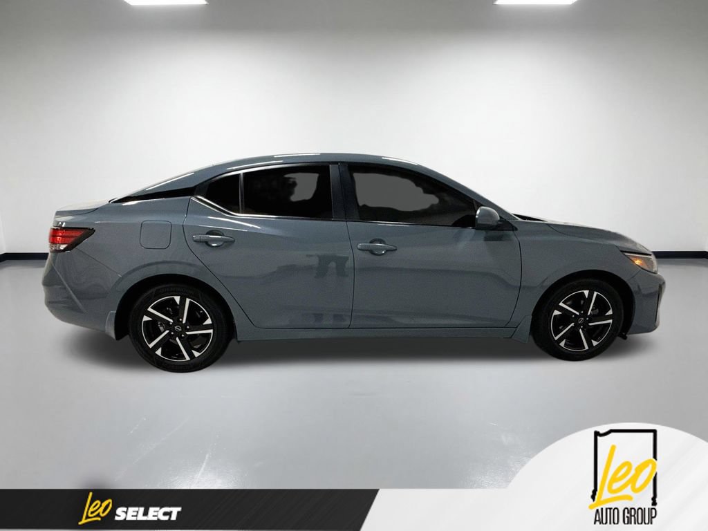 Used 2025 Nissan Sentra SV FWD image 6