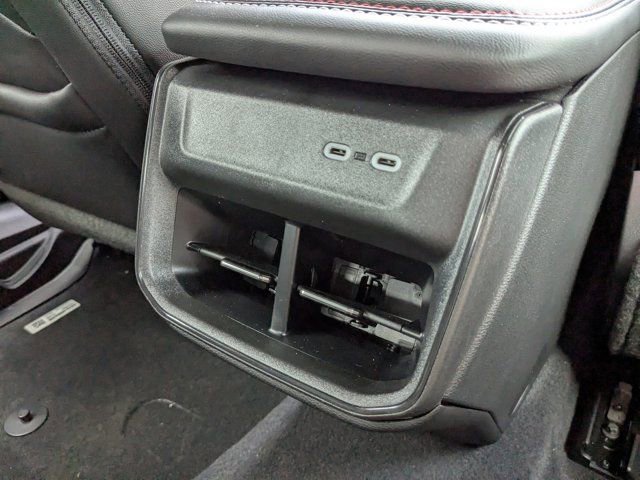 New 2026 Dodge Charger Scat Pack w/ Blacktop Package image 17