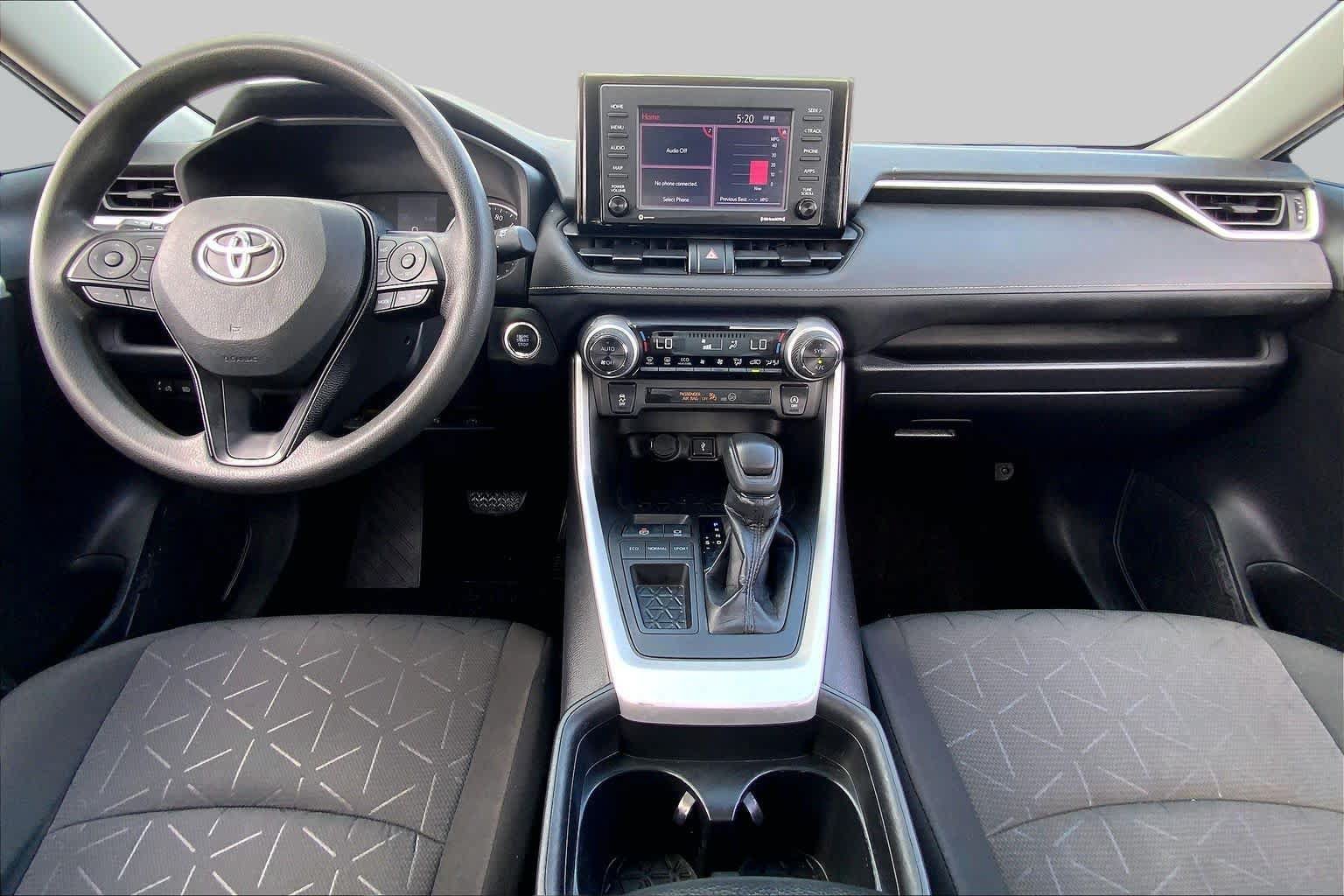 Used 2021 Toyota RAV4 XLE FWD image 15