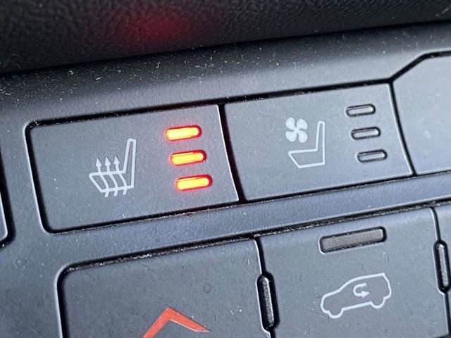 Used 2024 Dodge Durango GT image 31