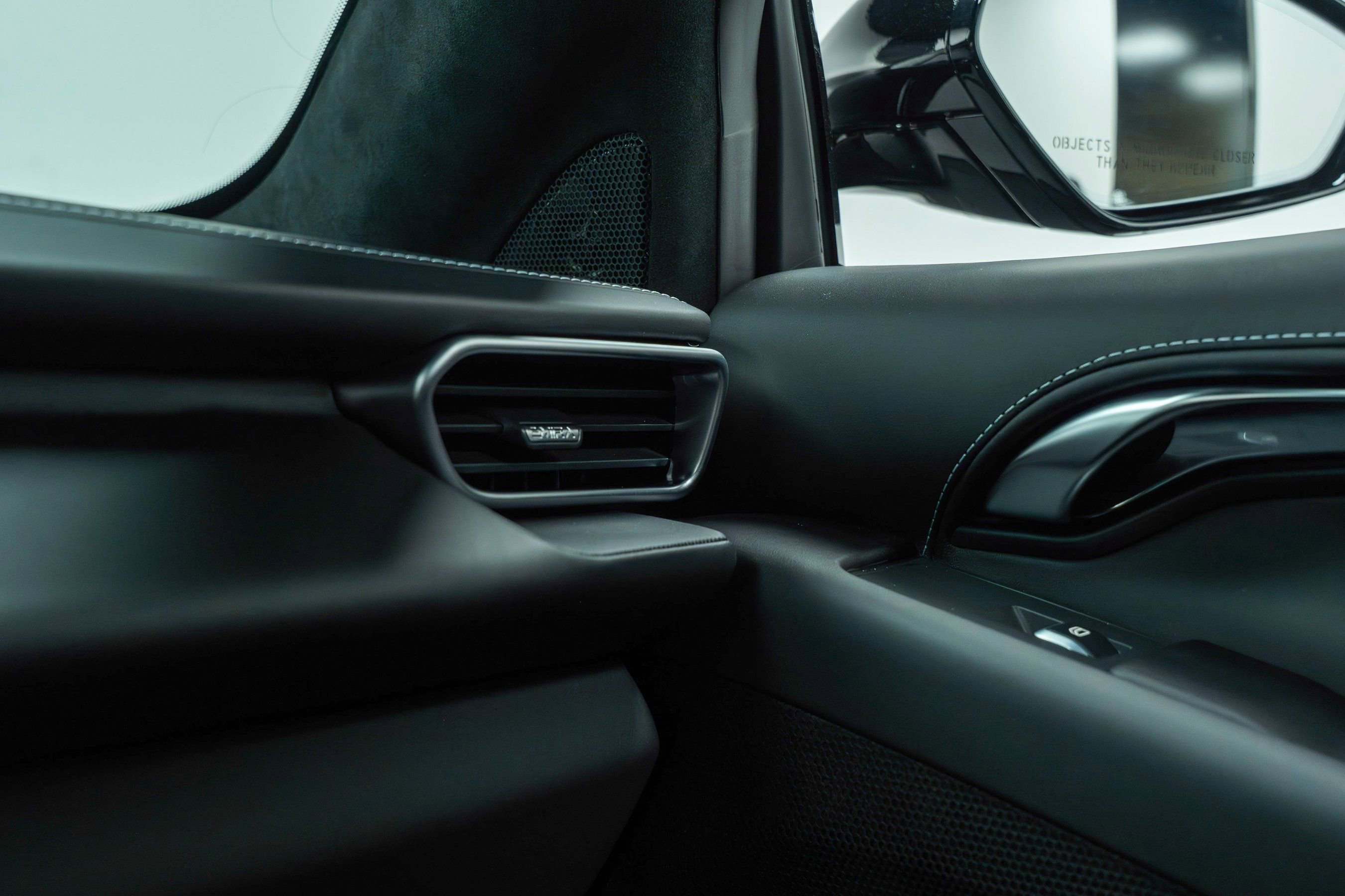 New 2025 Lotus Emira image 30