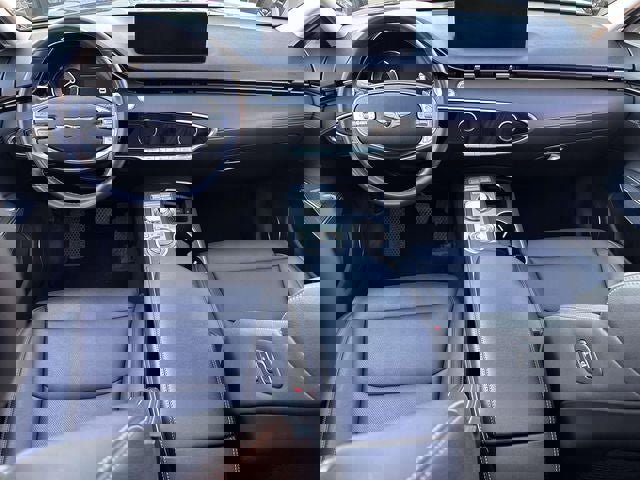 Used 2024 Genesis GV70 2.5T Select w/ Select Package image 20