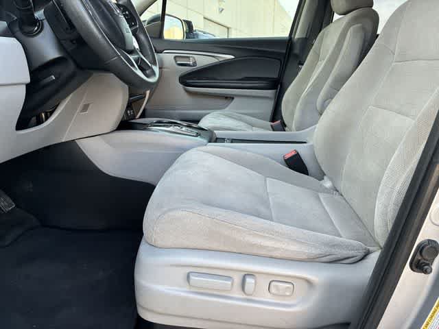 Used 2021 Honda Pilot EX image 18