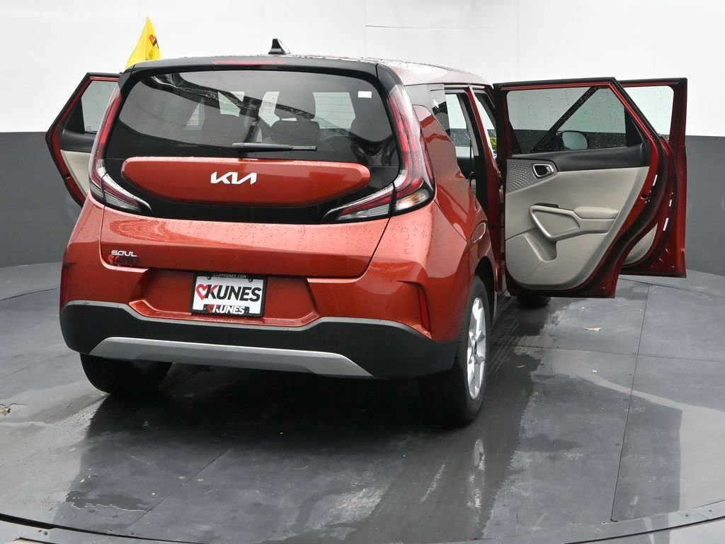 Used 2025 Kia Soul LX w/ LX Technology Package image 59