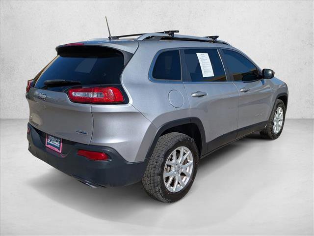 Used 2018 Jeep Cherokee Latitude image 5