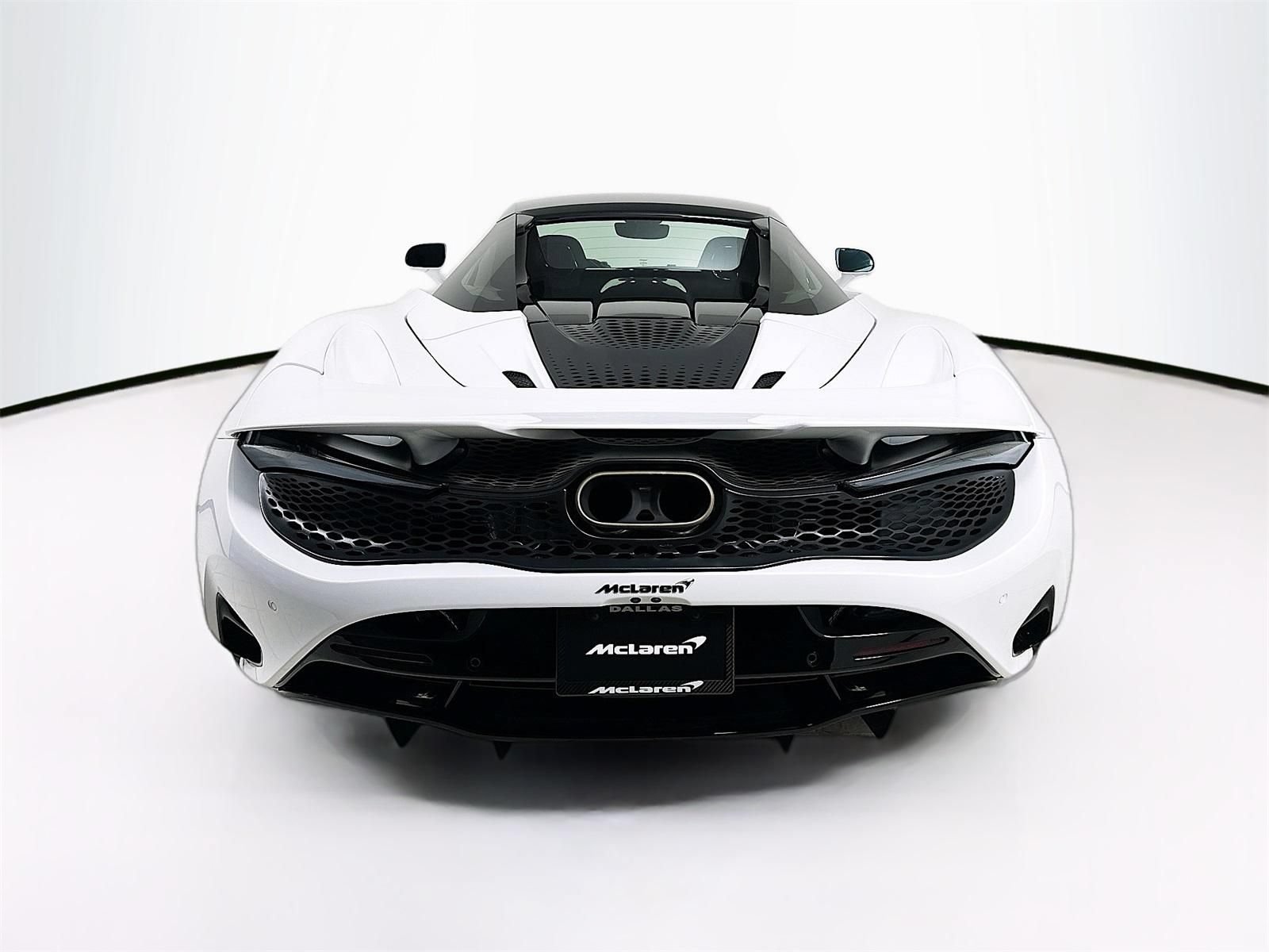 Used 2024 McLaren 750S Spider RWD image 5