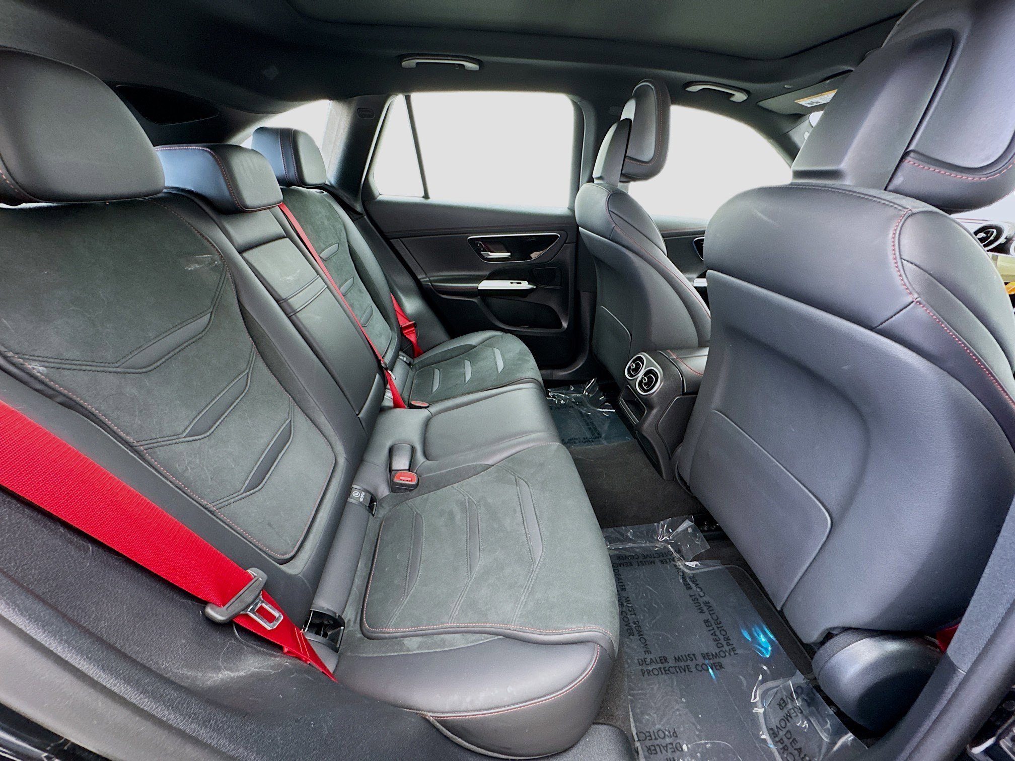 Used 2025 Mercedes-Benz GLC 43 AMG 4MATIC image 19