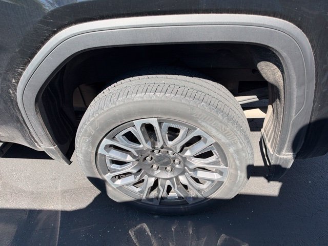 Used 2024 GMC Sierra 1500 Denali Ultimate AWD/4WD image 12