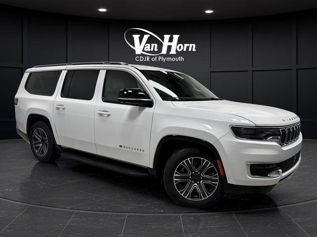 Used 2024 Jeep Wagoneer L Series II w/ Convenience Group I image 1