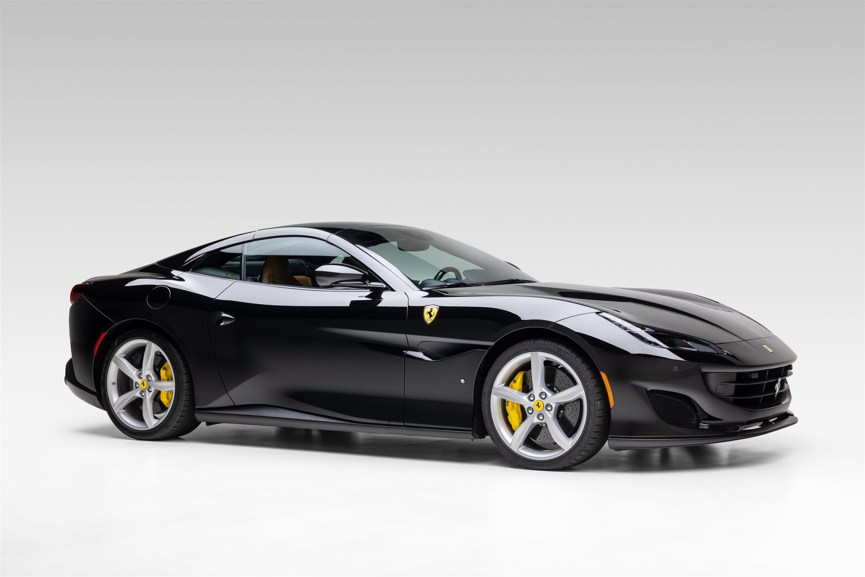 Used 2020 Ferrari Portofino RWD image 11