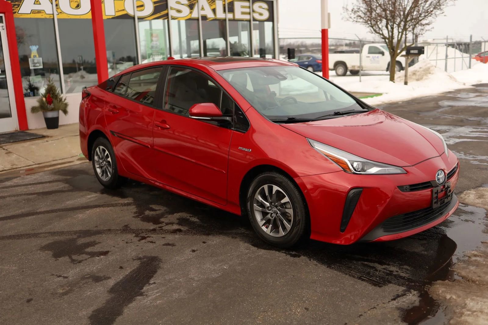 Used 2019 Toyota Prius Limited w/ Premium Convenience Package image 3
