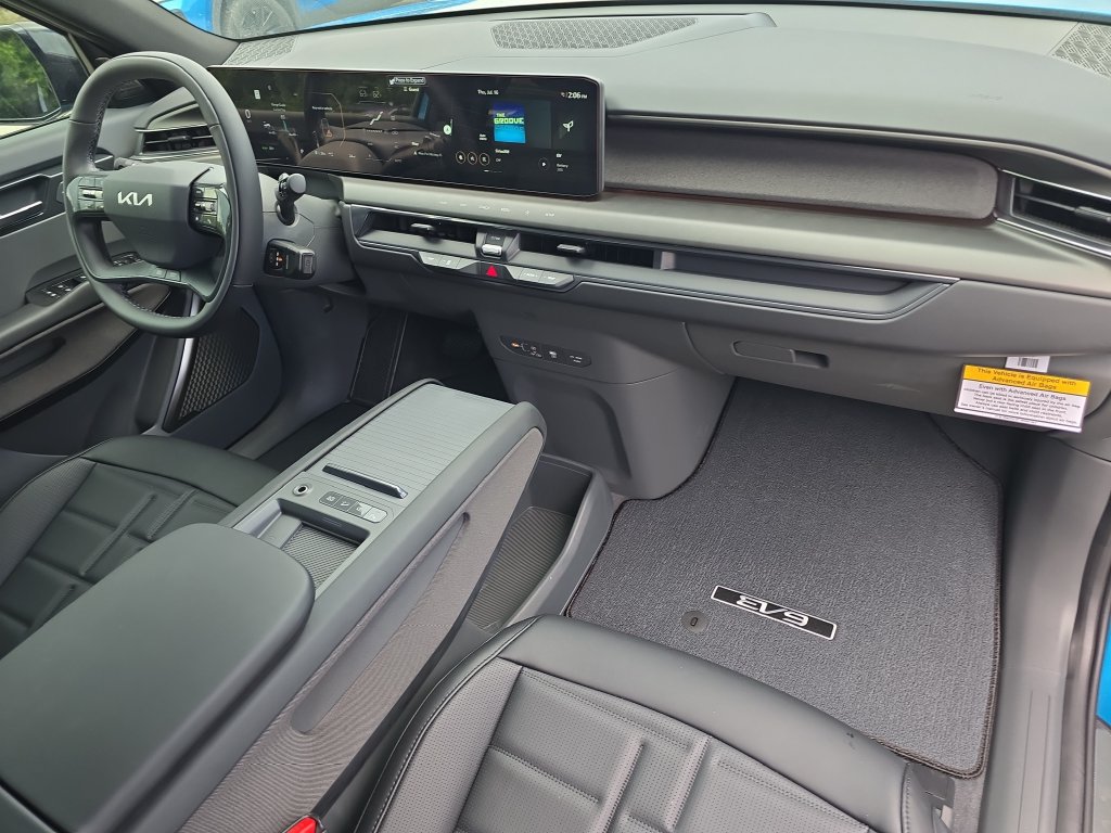 New 2026 Kia EV9 Land w/ Nightfall Edition Package AWD/4WD image 12