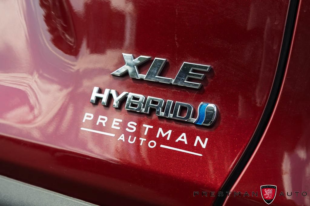 Used 2022 Toyota RAV4 XLE w/ Convenience Package AWD/4WD image 11