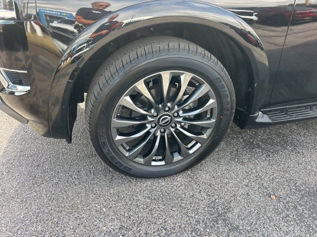 Used 2024 Nissan Armada Platinum w/ Captain's Chairs Package image 10