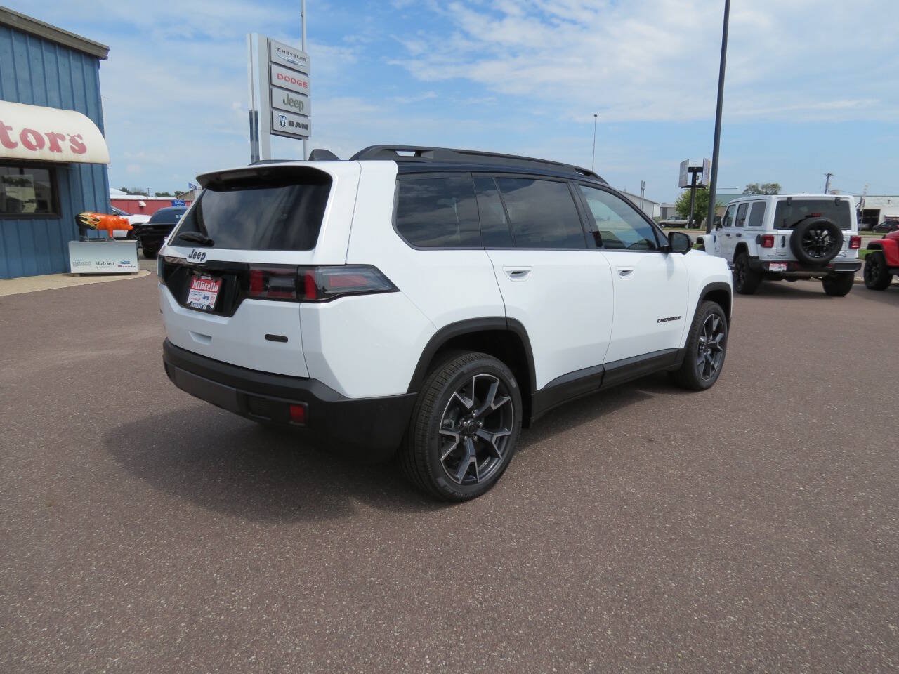 New 2026 Jeep Cherokee Overland AWD/4WD image 5