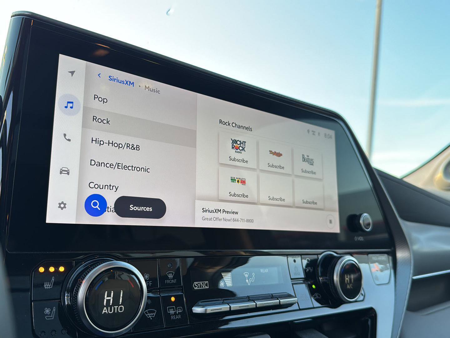 Used 2024 Toyota Highlander Platinum image 23