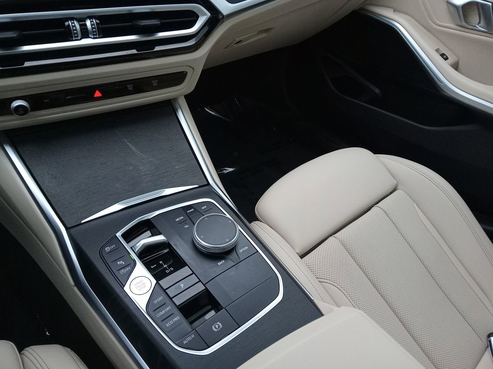 Used 2023 BMW 330i xDrive Sedan w/ Driving Assistance Package image 20