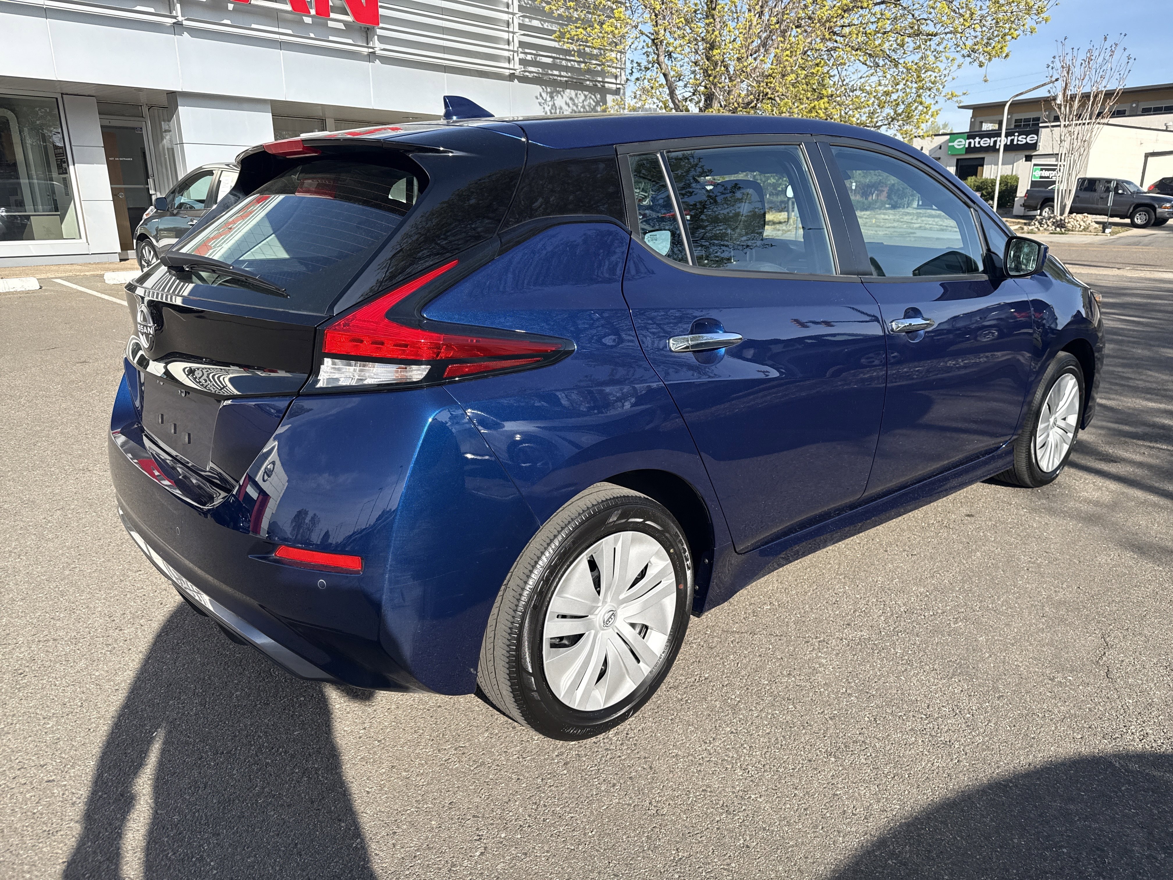 Certified 2025 Nissan Leaf S image 9