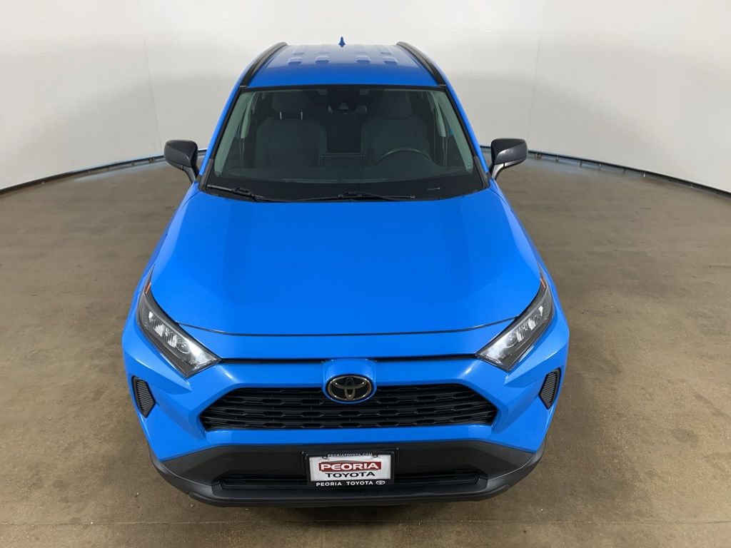 Used 2019 Toyota RAV4 LE w/ Carpet Mat Package AWD/4WD image 4