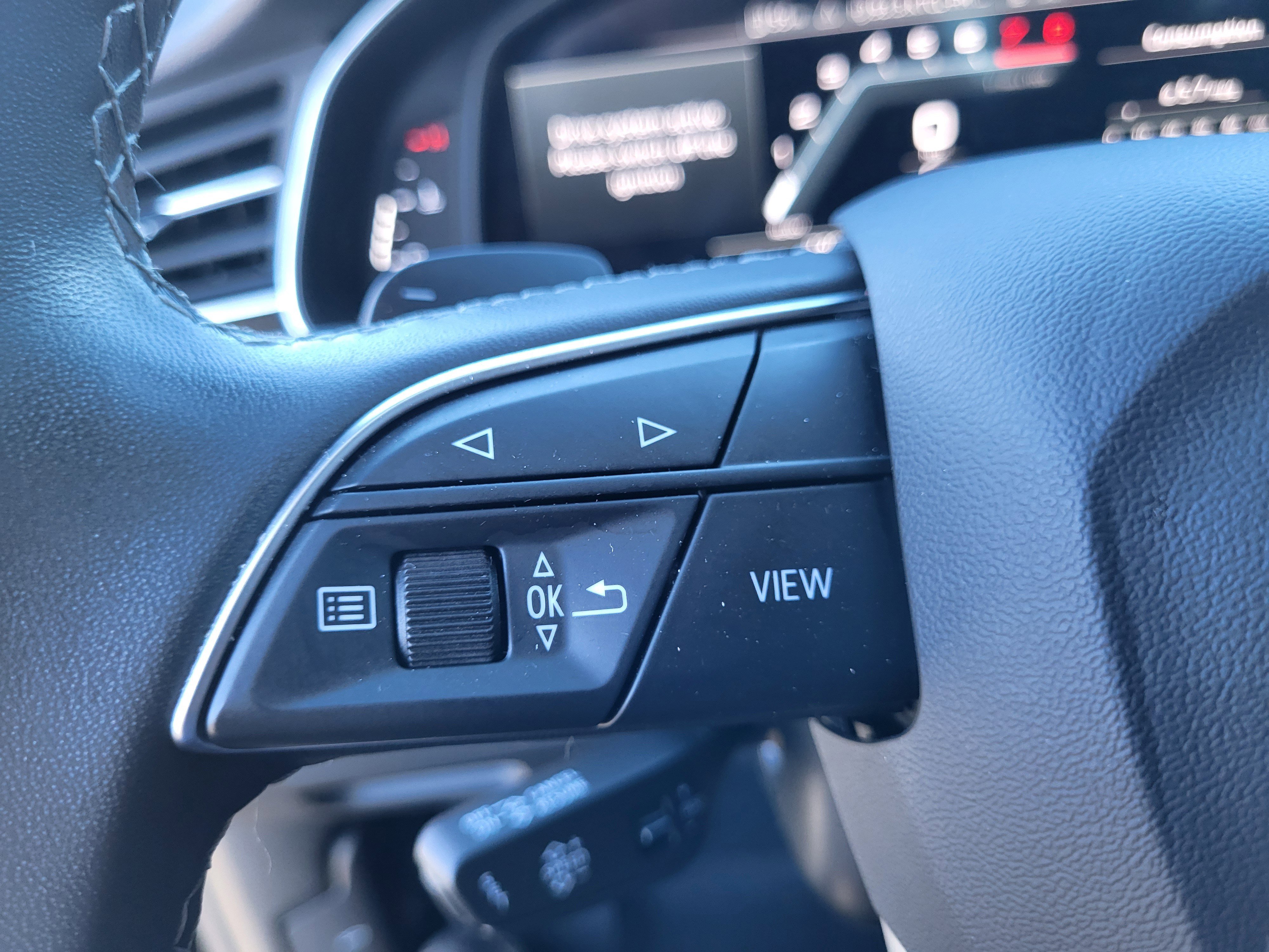 Used 2022 Audi Q8 Premium Plus image 19