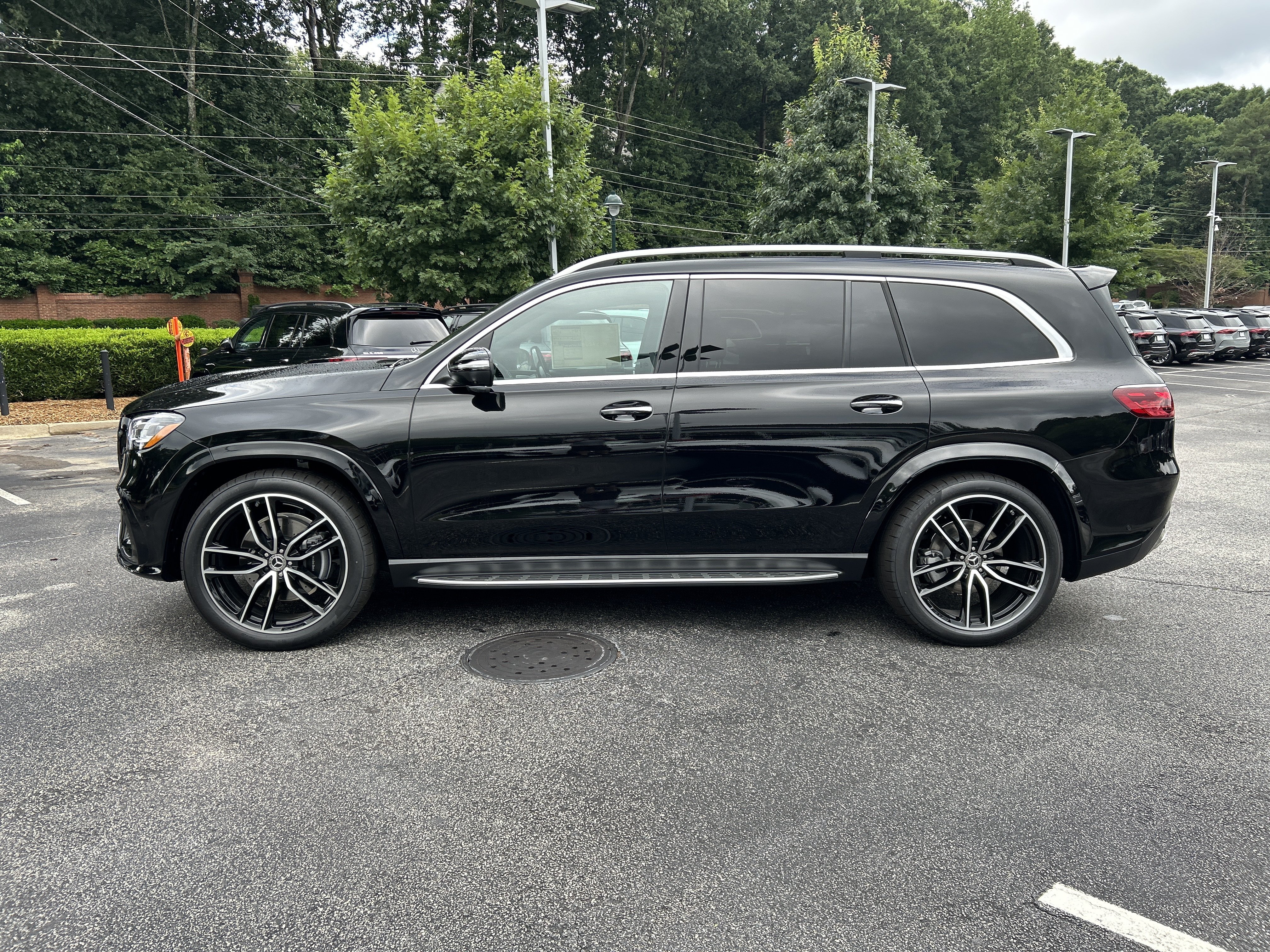 New 2026 Mercedes-Benz GLS 580 4MATIC image 14