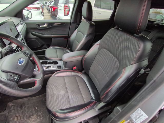 Certified 2023 Ford Escape ST-Line Select w/ Tech Pack #2 image 8