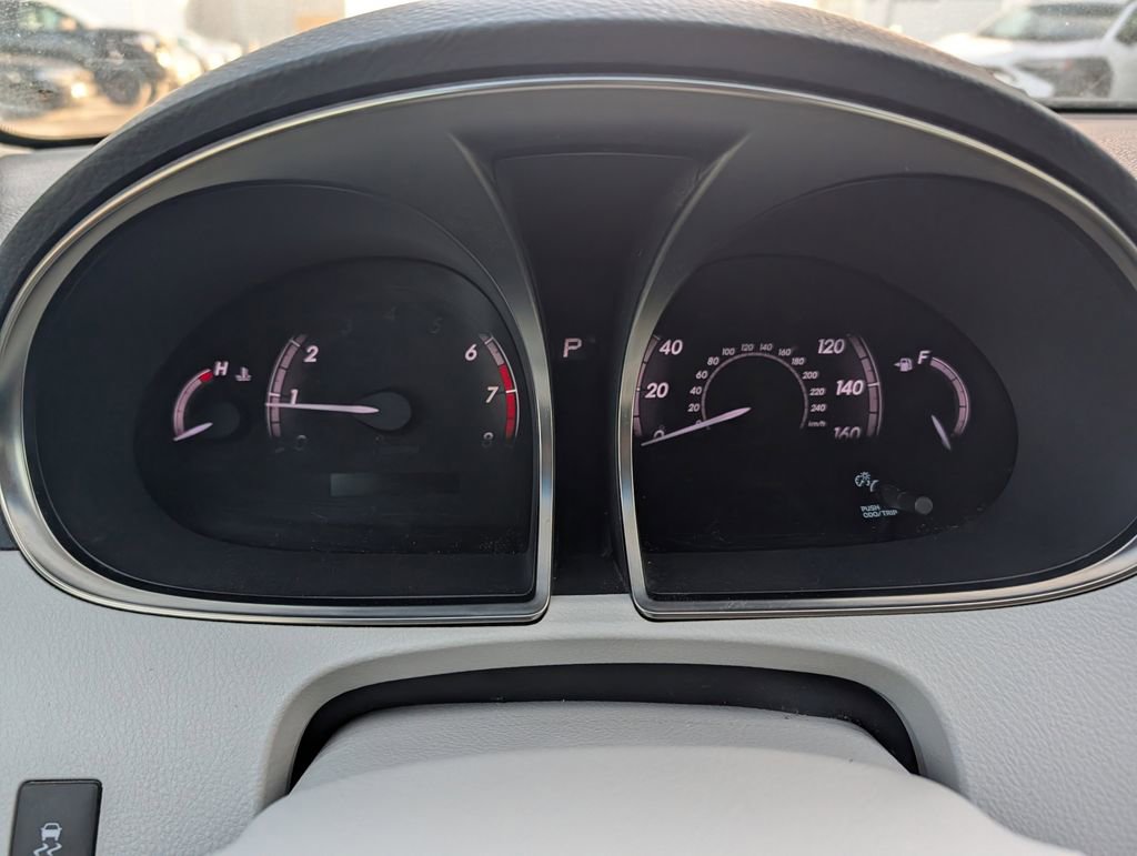 Used 2011 Toyota Avalon Limited image 21