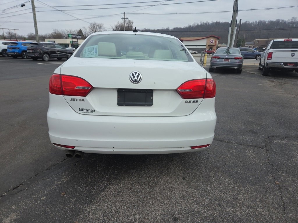 Used 2013 Volkswagen Jetta SE image 4