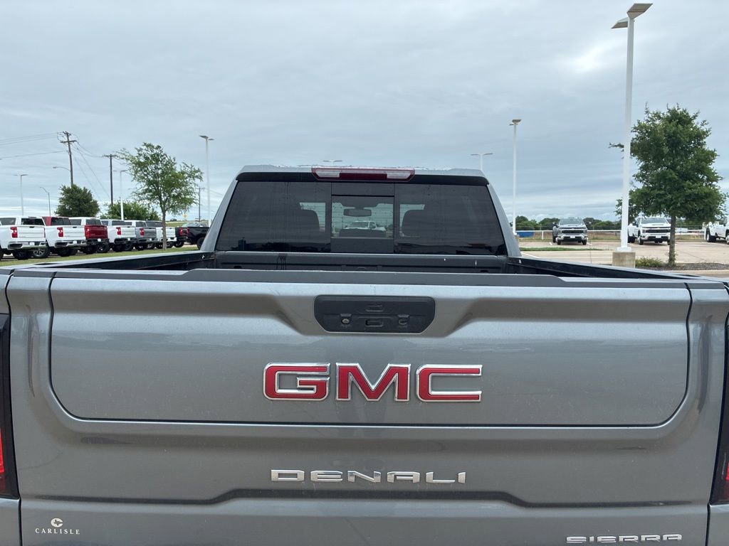 Used 2022 GMC Sierra 1500 Denali AWD/4WD image 4