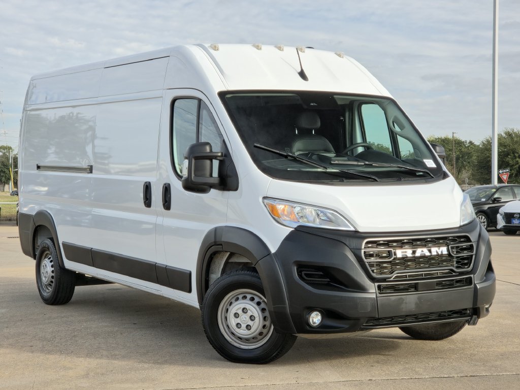 Used 2026 RAM ProMaster 2500 w/ Convenience Group FWD image 2