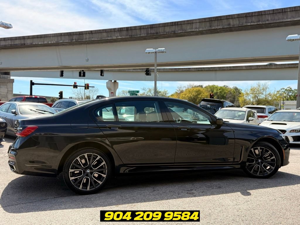 Used 2020 BMW 740i w/ Luxury Rear Seating Package RWD image 7