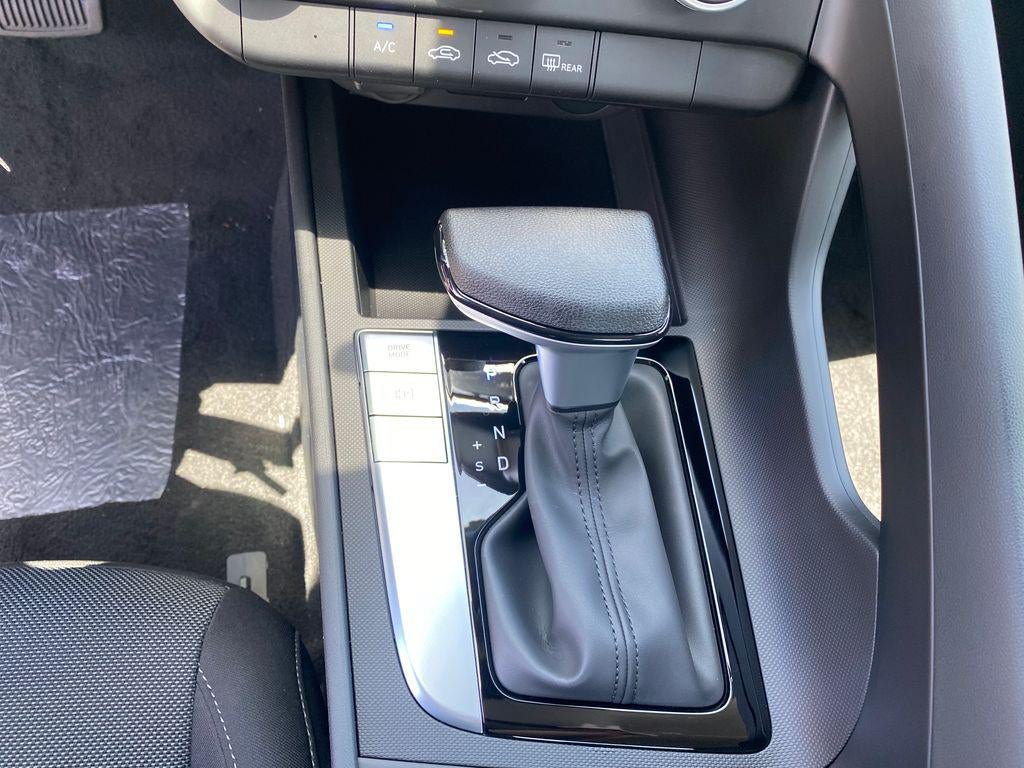 New 2026 Hyundai Elantra SE FWD image 35