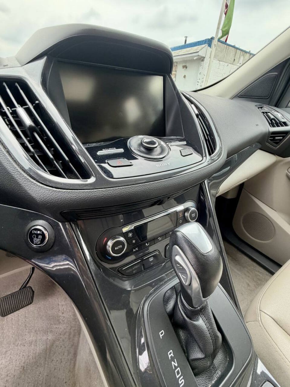 Used 2014 Ford Escape Titanium AWD/4WD image 16
