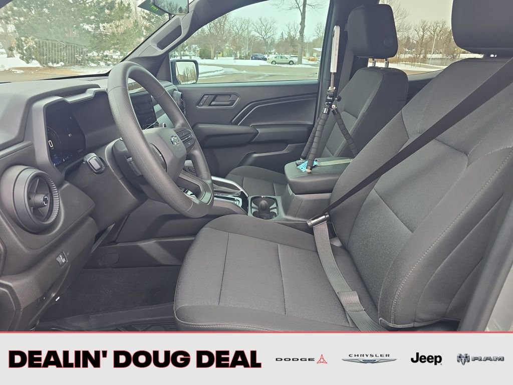 Used 2024 Chevrolet Colorado Trail Boss w/ Technology Package AWD/4WD image 10