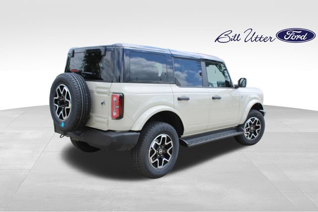 New 2026 Ford Bronco Outer Banks AWD/4WD image 3