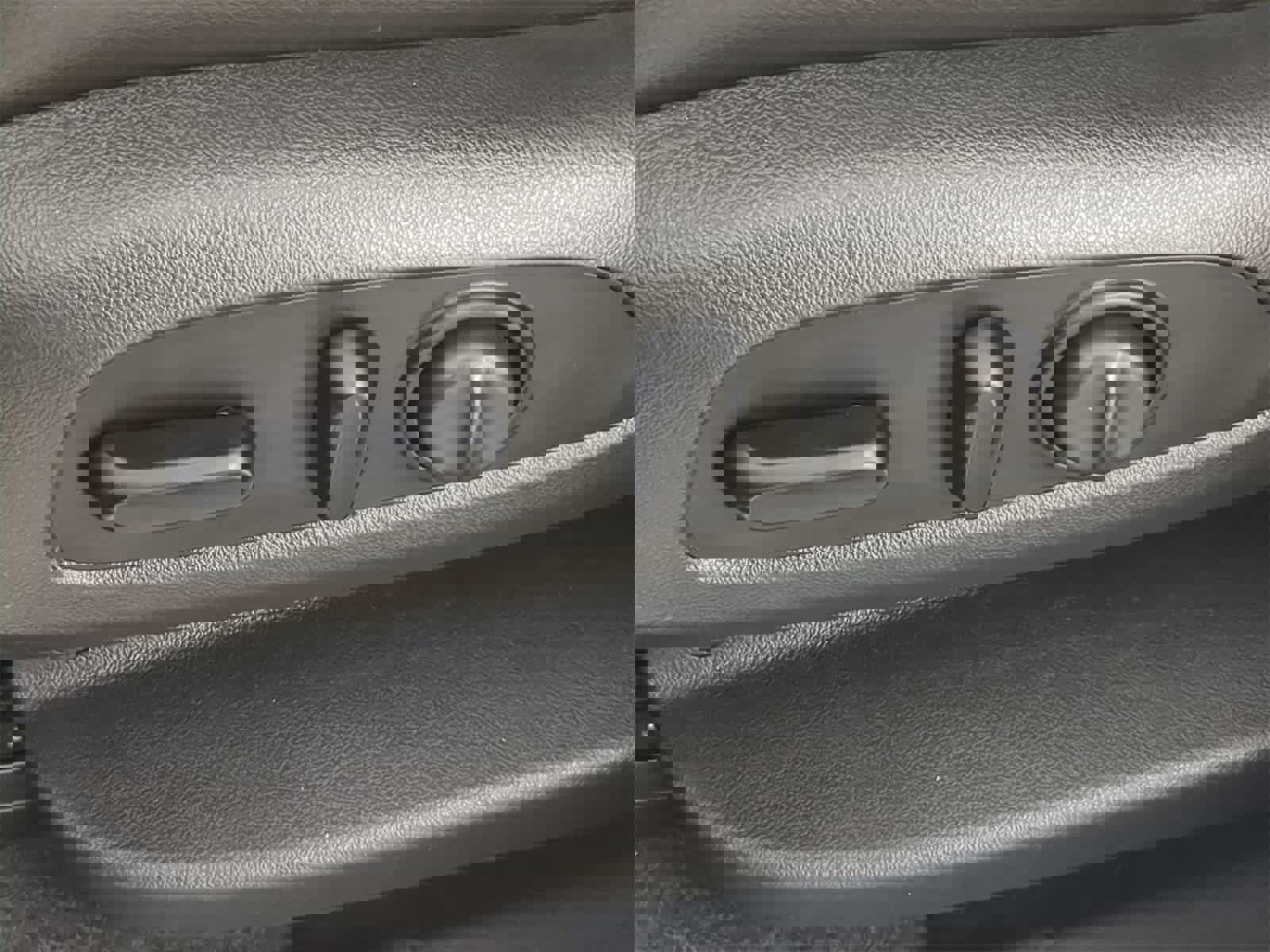 Used 2021 GMC Terrain SLT image 17