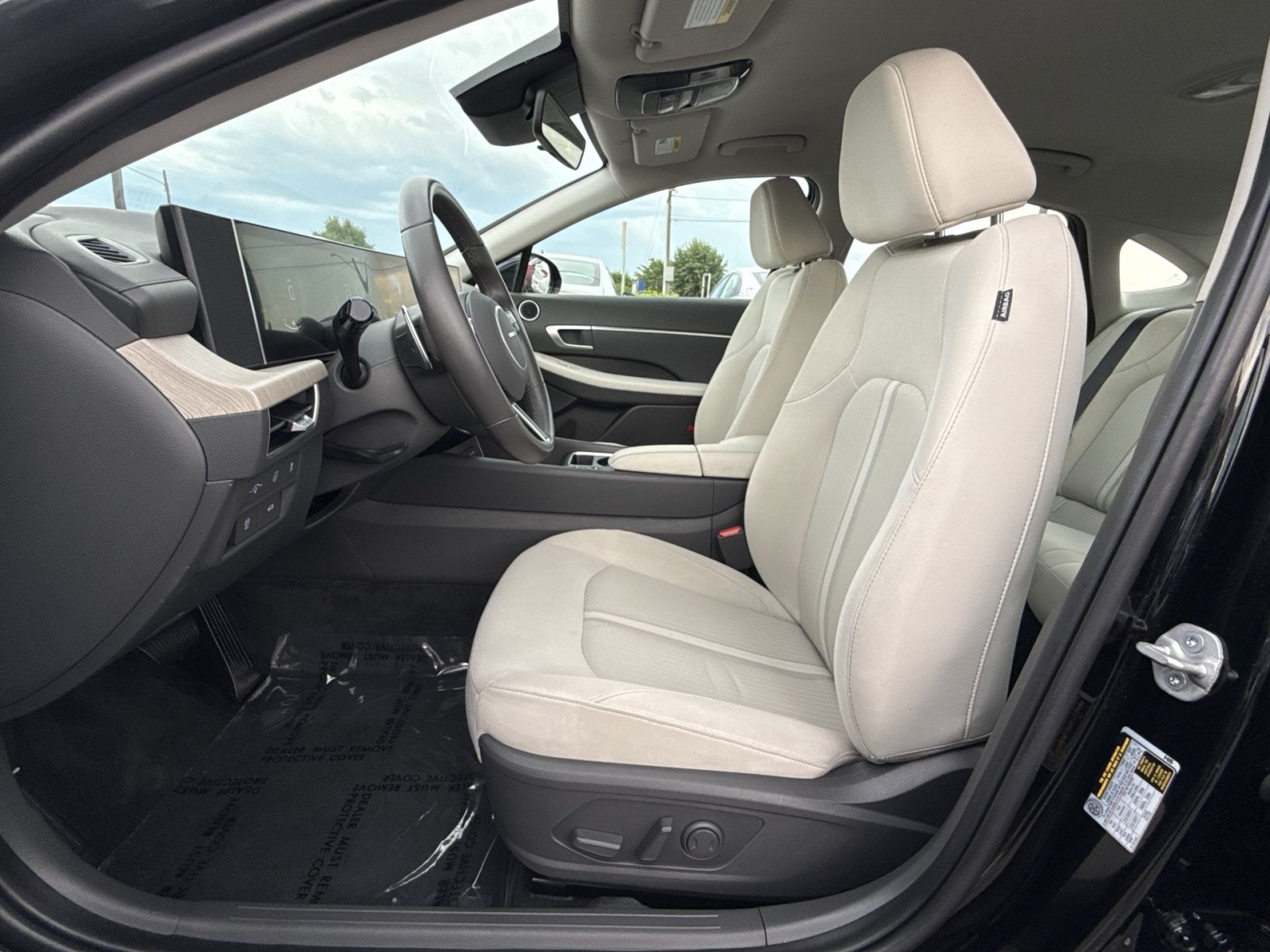Used 2025 Hyundai Sonata SEL FWD image 13