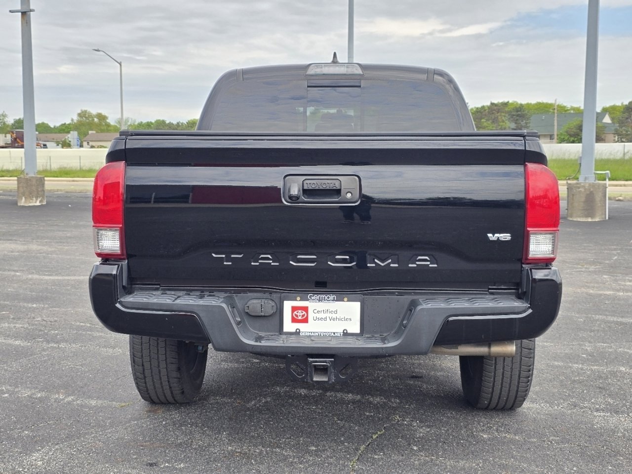 Certified 2017 Toyota Tacoma TRD Sport AWD/4WD image 14