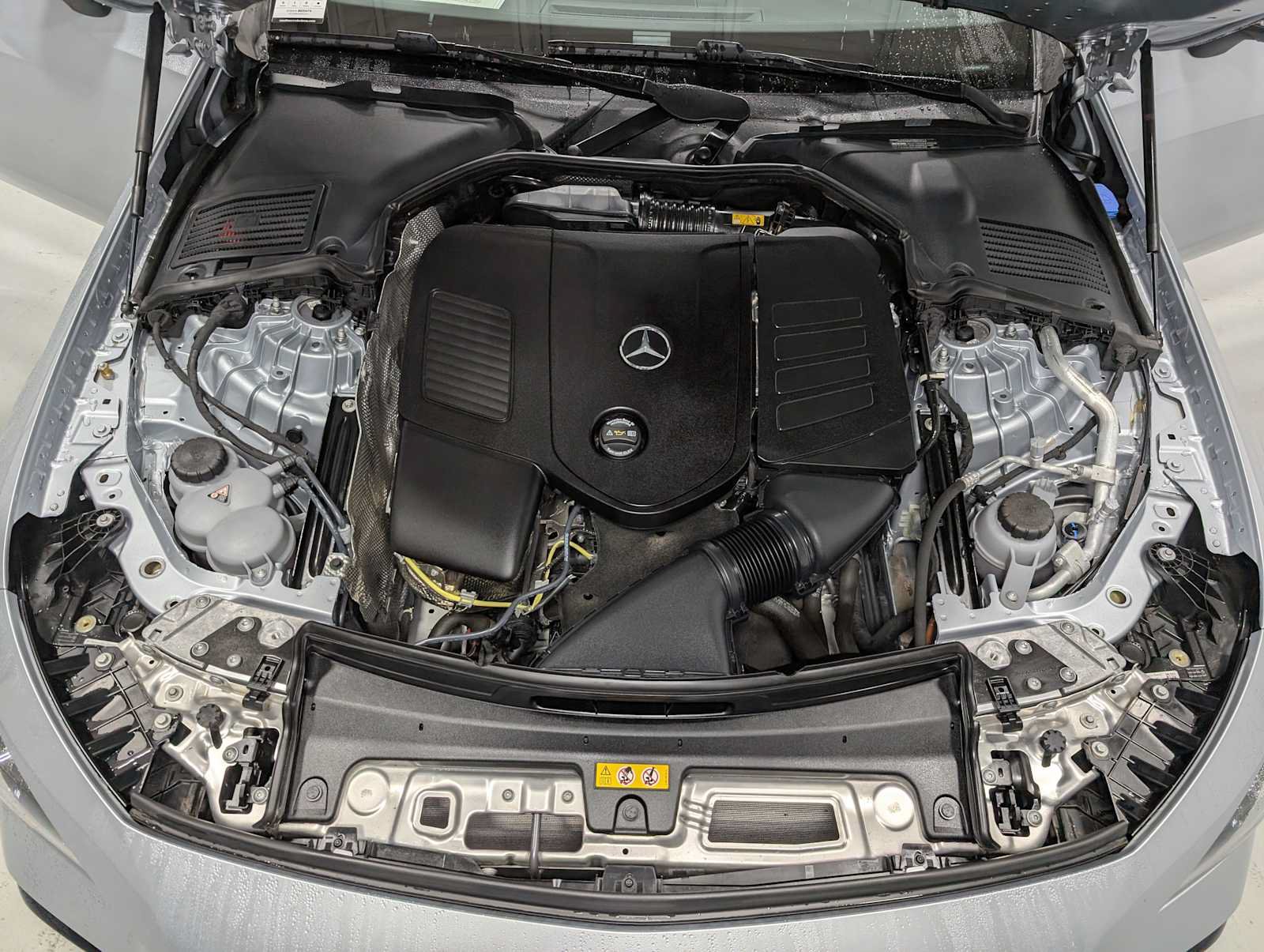 Used 2024 Mercedes-Benz CLE 300 4MATIC Cabriolet image 15