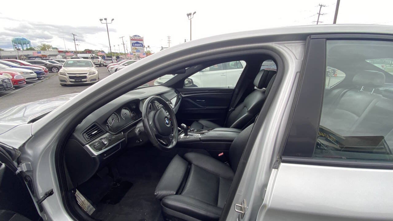 Used 2013 BMW 550i Sedan RWD image 4