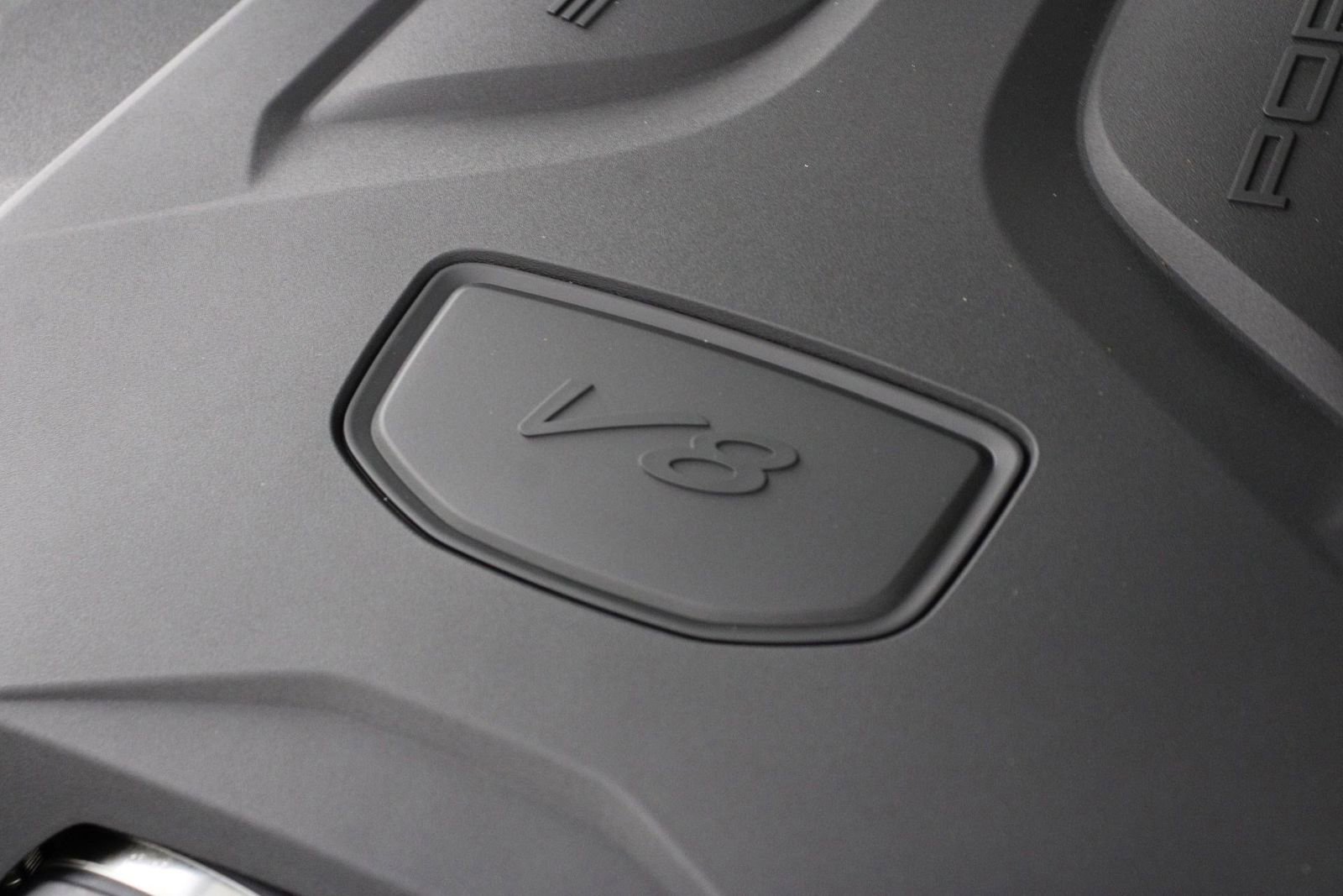 Certified 2025 Porsche Cayenne GTS image 27