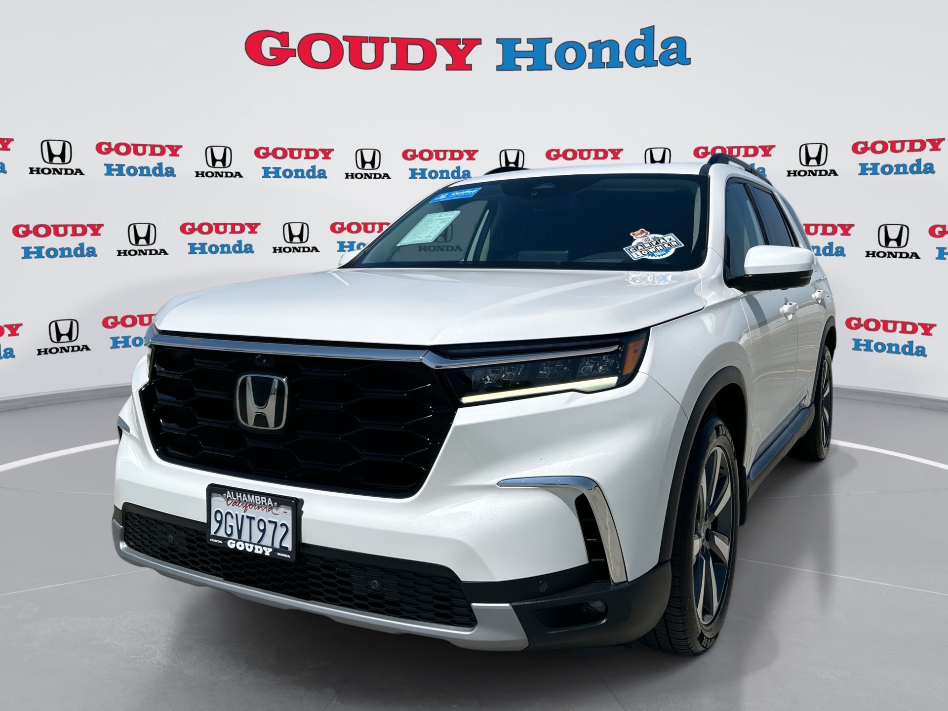 Certified 2023 Honda Pilot Elite image 1