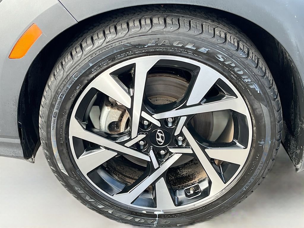 Used 2023 Hyundai Kona Limited image 32