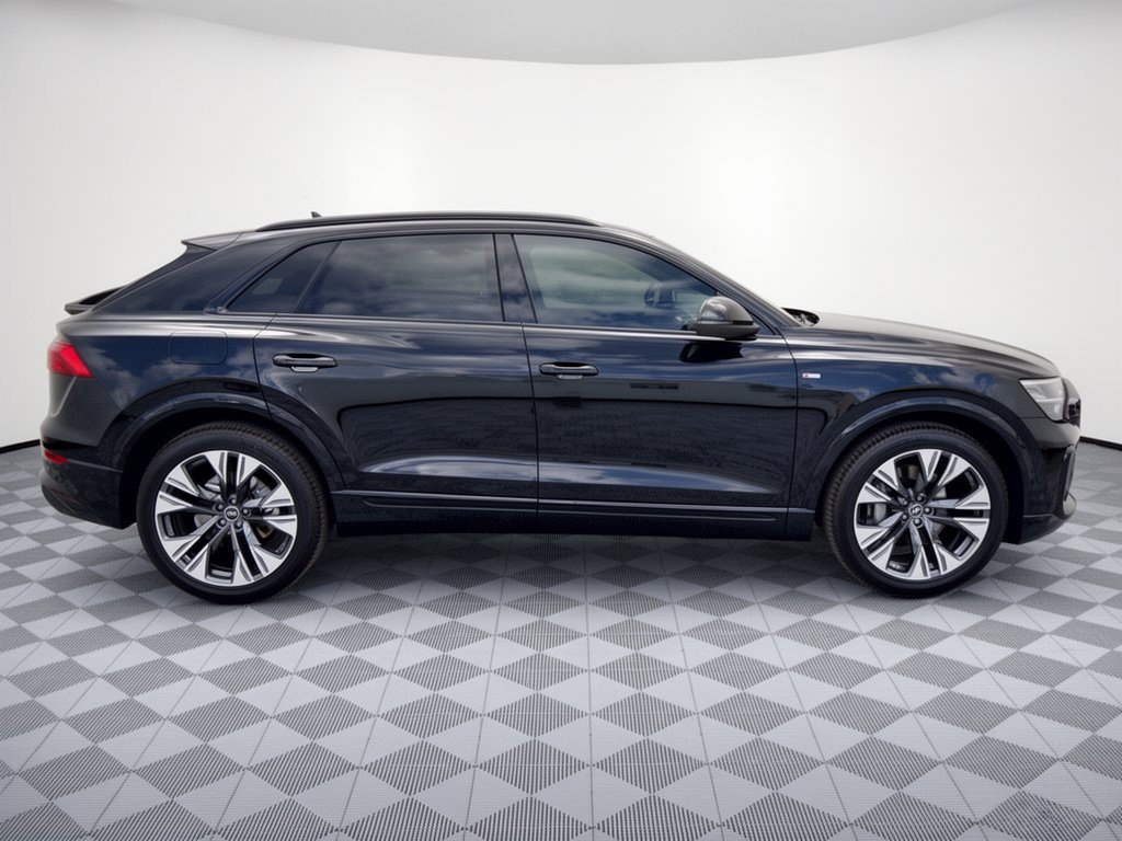 New 2027 Audi Q8 Premium Plus AWD/4WD image 8