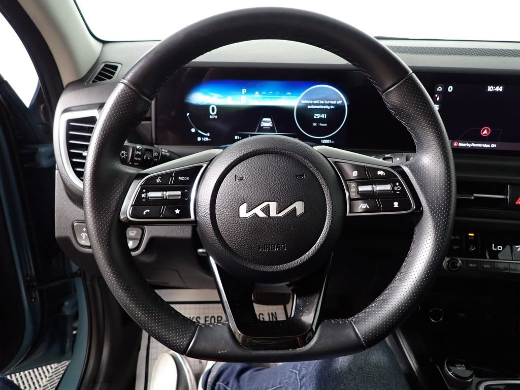 Used 2025 Kia Seltos SX AWD/4WD image 23