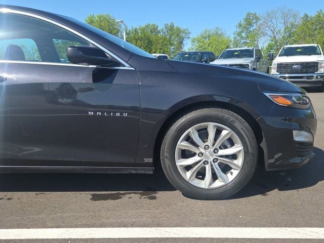 Used 2023 Chevrolet Malibu LT FWD image 4