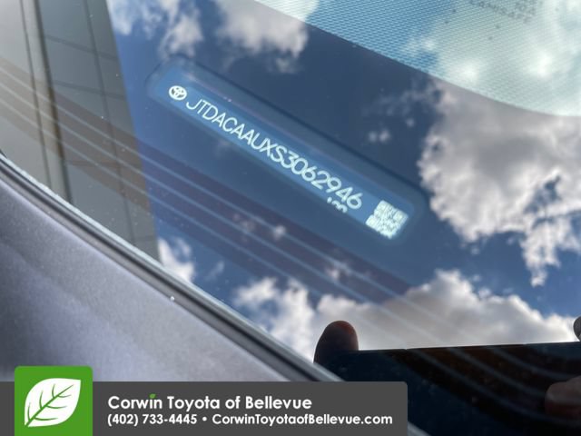 Used 2025 Toyota Prius Limited FWD image 30